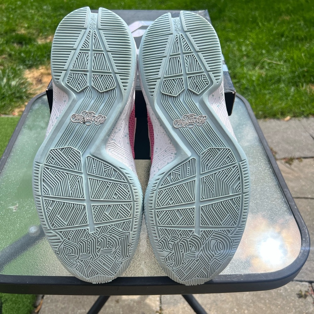 Adidas D Lillard 2 - Picture 3 of 3